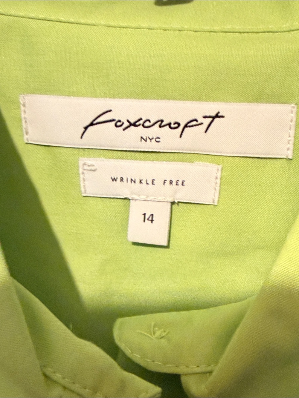 2 Wmn’s Foxcroft Short-Sleeve Blouses in Light Blue and Light Green - Picture 3 of 10